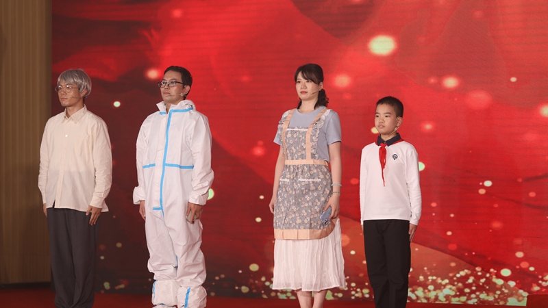 2-情景劇《為農(nóng)服務(wù)，一直在路上》_副本.jpg